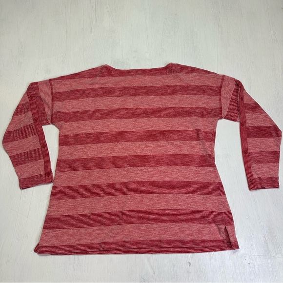 T by Talbots MP Red Striped Knit Top Button Shoulder & Sleeve Petite - Picture 3 of 9